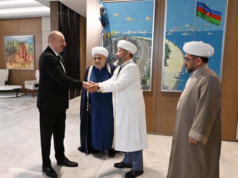 Президент Ильхам Алиев принял делегацию религиозных лидеров государств-членов и наблюдателей ОТГ 
