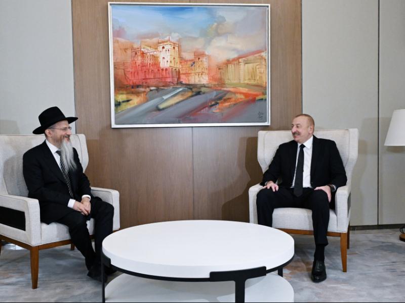 President Ilham Aliyev received Chief Rabbi of Russia